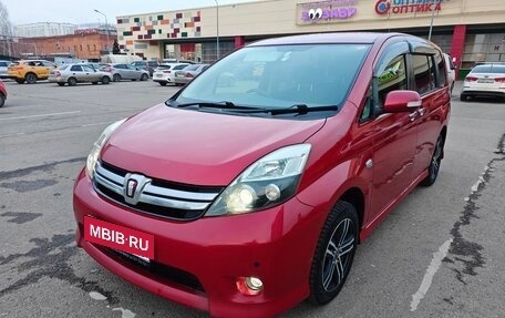 Toyota ISis I, 2012 год, 1 400 000 рублей, 3 фотография