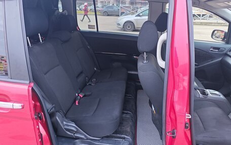 Toyota ISis I, 2012 год, 1 400 000 рублей, 15 фотография