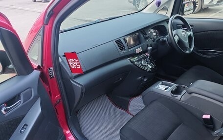 Toyota ISis I, 2012 год, 1 400 000 рублей, 17 фотография