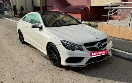 Mercedes-Benz E-Класс, 2014 год, 1 900 000 рублей, 3 фотография