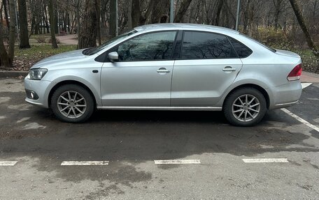 Volkswagen Polo VI (EU Market), 2011 год, 680 000 рублей, 3 фотография