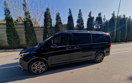 Mercedes-Benz V-Класс, 2023 год, 9 000 000 рублей, 2 фотография