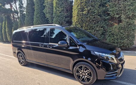 Mercedes-Benz V-Класс, 2023 год, 9 000 000 рублей, 4 фотография