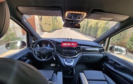 Mercedes-Benz V-Класс, 2023 год, 9 000 000 рублей, 3 фотография