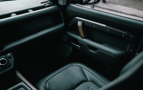 Land Rover Defender II, 2023 год, 11 700 000 рублей, 16 фотография