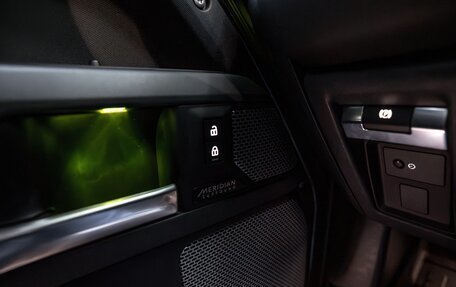 Land Rover Defender II, 2023 год, 11 700 000 рублей, 30 фотография