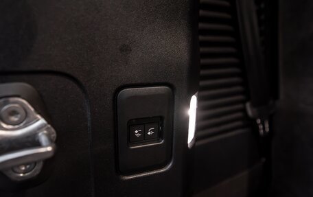 Land Rover Defender II, 2023 год, 11 700 000 рублей, 35 фотография