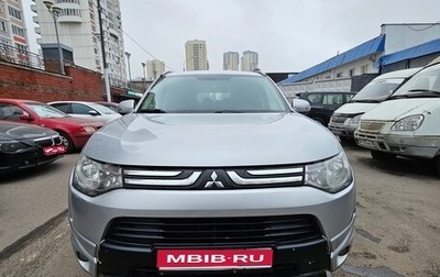 Mitsubishi Outlander III рестайлинг 3, 2013 год, 1 750 000 рублей, 1 фотография