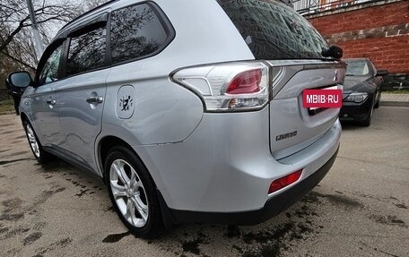 Mitsubishi Outlander III рестайлинг 3, 2013 год, 1 750 000 рублей, 6 фотография