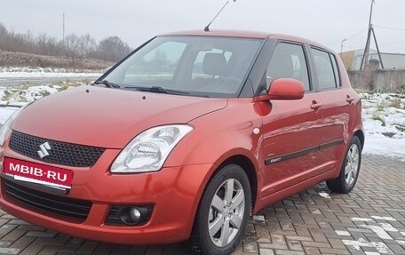 Suzuki Swift III, 2010 год, 799 000 рублей, 1 фотография