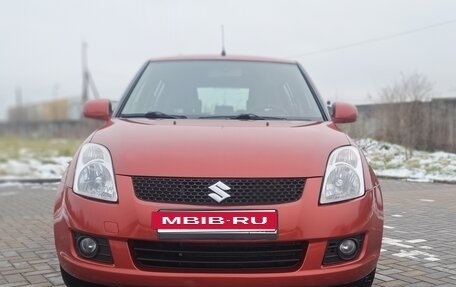 Suzuki Swift III, 2010 год, 799 000 рублей, 2 фотография