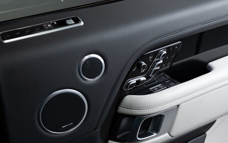 Land Rover Range Rover IV рестайлинг, 2019 год, 9 990 000 рублей, 29 фотография