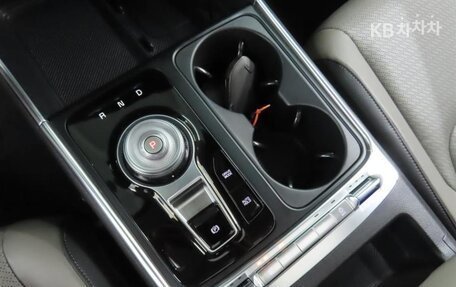 KIA Carnival, 2024 год, 5 900 010 рублей, 10 фотография