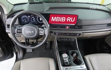 KIA Carnival, 2024 год, 5 900 010 рублей, 7 фотография