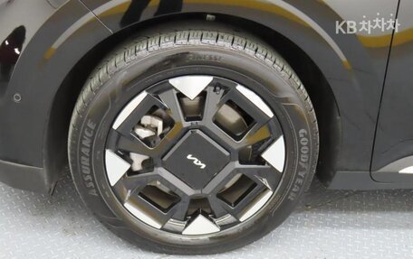 KIA Carnival, 2024 год, 5 900 010 рублей, 20 фотография