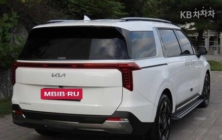 KIA Carnival, 2024 год, 5 950 010 рублей, 3 фотография