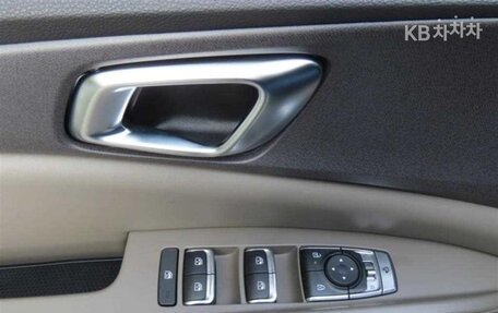 KIA Carnival, 2024 год, 5 950 010 рублей, 12 фотография