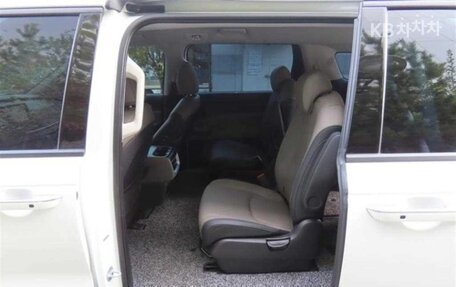 KIA Carnival, 2024 год, 5 950 010 рублей, 14 фотография