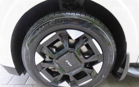 KIA Carnival, 2024 год, 5 950 010 рублей, 17 фотография