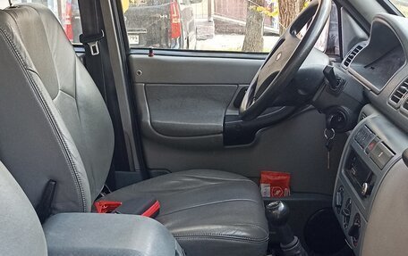 ЛуАЗ Patriot, 2010 год, 380 000 рублей, 6 фотография