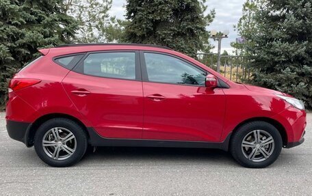 Hyundai ix35 I рестайлинг, 2012 год, 1 050 000 рублей, 2 фотография