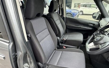 Nissan Serena IV, 2021 год, 1 600 000 рублей, 15 фотография