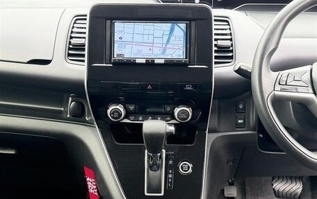 Nissan Serena IV, 2021 год, 1 600 000 рублей, 16 фотография