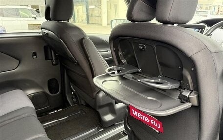 Nissan Serena IV, 2021 год, 1 600 000 рублей, 25 фотография