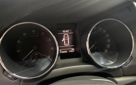 Skoda Yeti I рестайлинг, 2013 год, 1 059 000 рублей, 10 фотография