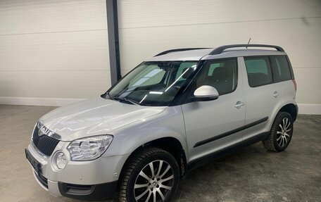 Skoda Yeti I рестайлинг, 2013 год, 1 059 000 рублей, 5 фотография