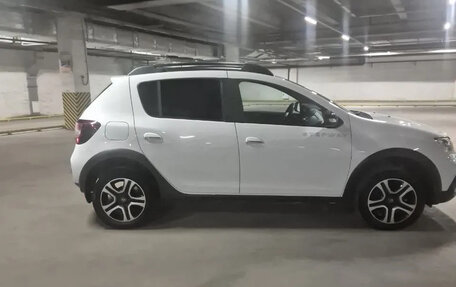 Renault Sandero II рестайлинг, 2019 год, 1 600 000 рублей, 7 фотография