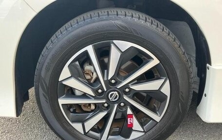 Nissan Serena IV, 2022 год, 1 850 000 рублей, 13 фотография