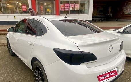 Opel Astra J, 2013 год, 550 000 рублей, 4 фотография