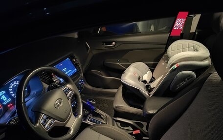 Hyundai Solaris II рестайлинг, 2018 год, 1 250 000 рублей, 6 фотография