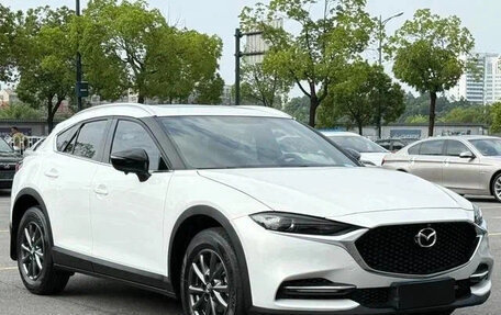 Mazda CX-4, 2021 год, 2 180 000 рублей, 3 фотография