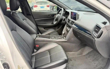 Mazda CX-4, 2021 год, 2 180 000 рублей, 8 фотография