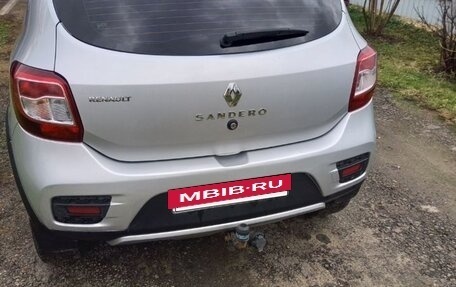 Renault Sandero II рестайлинг, 2015 год, 850 000 рублей, 2 фотография