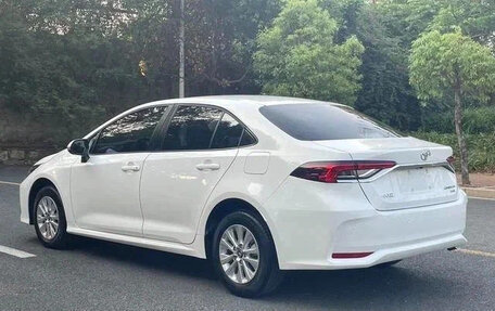 Toyota Corolla, 2022 год, 1 160 000 рублей, 5 фотография