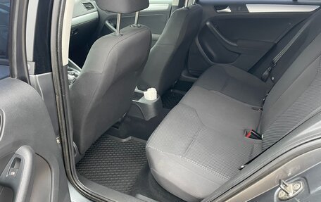 Volkswagen Jetta VI, 2012 год, 990 000 рублей, 12 фотография