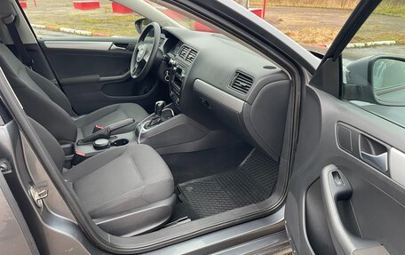 Volkswagen Jetta VI, 2012 год, 990 000 рублей, 10 фотография