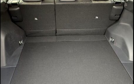 Toyota RAV4, 2025 год, 4 300 000 рублей, 4 фотография