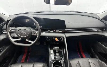 Hyundai Elantra, 2022 год, 1 620 190 рублей, 6 фотография