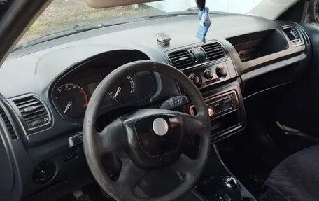 Skoda Fabia II, 2009 год, 290 000 рублей, 8 фотография