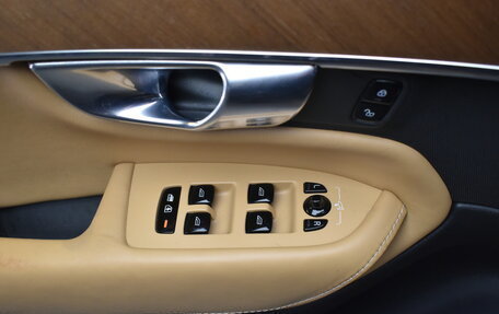 Volvo XC90 II рестайлинг, 2018 год, 4 290 000 рублей, 29 фотография