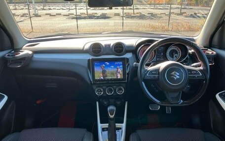 Suzuki Swift V, 2021 год, 840 000 рублей, 4 фотография