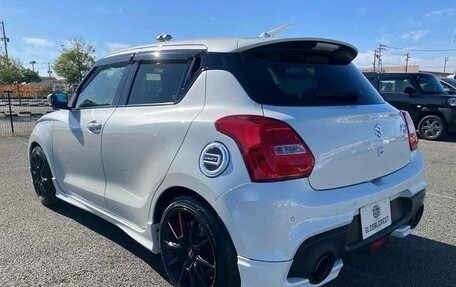 Suzuki Swift V, 2021 год, 840 000 рублей, 3 фотография