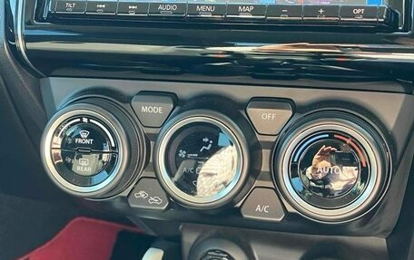 Suzuki Swift V, 2021 год, 840 000 рублей, 24 фотография