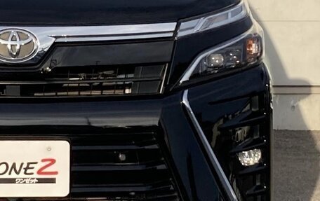 Toyota Voxy III, 2020 год, 1 975 001 рублей, 9 фотография