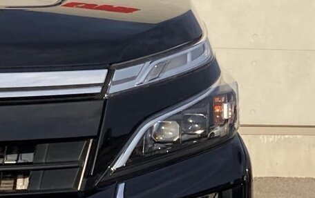 Toyota Voxy III, 2020 год, 1 975 001 рублей, 11 фотография