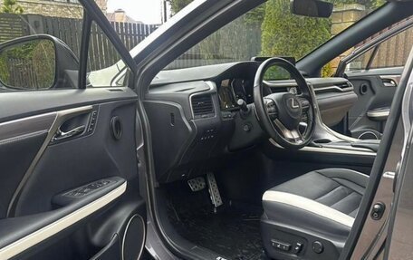 Lexus RX IV рестайлинг, 2022 год, 6 600 000 рублей, 2 фотография